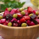 Салат Винегрет с зеленым горошком